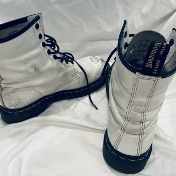 Intentionally Distressed, Like New Dr. Martens White Leather Docs Grunge Boots. - Picture 3 of 11